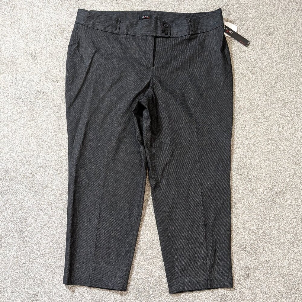 LEYLA WOMAN, Stretchy Black Front Zip Straight Leg Crop Career Pants; Size 20W